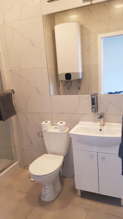 Apartamenty Centrum Plac Wolnosci Aparthotel 키엘체 외부 사진